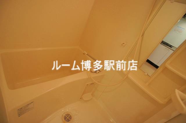 バス・シャワールーム　バスルーム