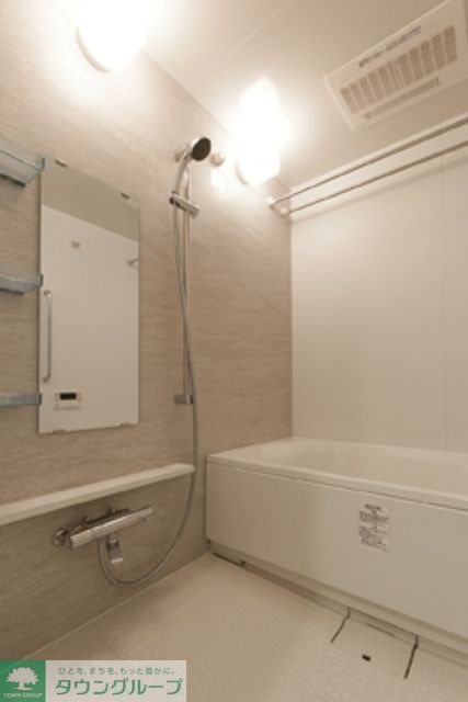 バス・シャワールーム　※写真は同タイプ住戸です。