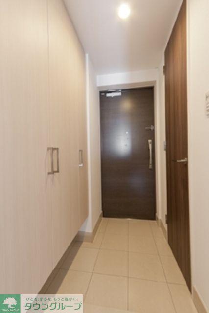 玄関　※写真は同タイプ住戸です。