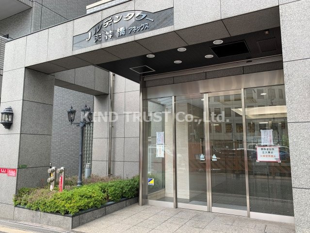 エントランス　建物の内部です