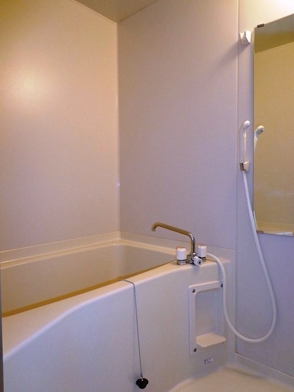 バス・シャワールーム　現況優先