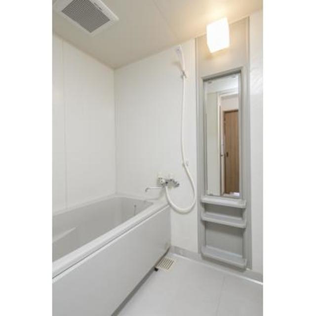 バス・シャワールーム　※写真は同タイプ住戸です。