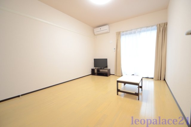 居室・リビング　同タイプの写真です