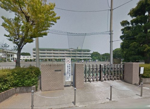 中学校　宇都宮市立泉が丘中学校（中学校）まで594m