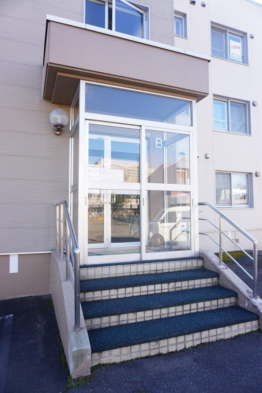 エントランス　エントランス