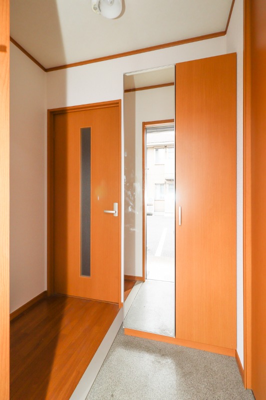 玄関　図面と現状に相違がある場合には現状を優先