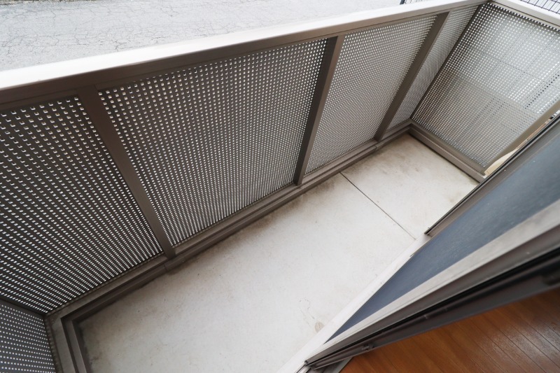 バルコニー　図面と現状に相違がある場合には現状を優先