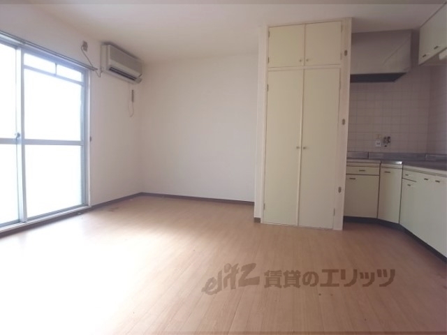 居室・リビング　洋室