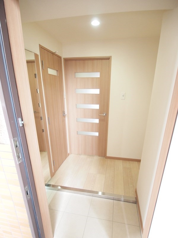 玄関　トールタイプのシューズBOX.