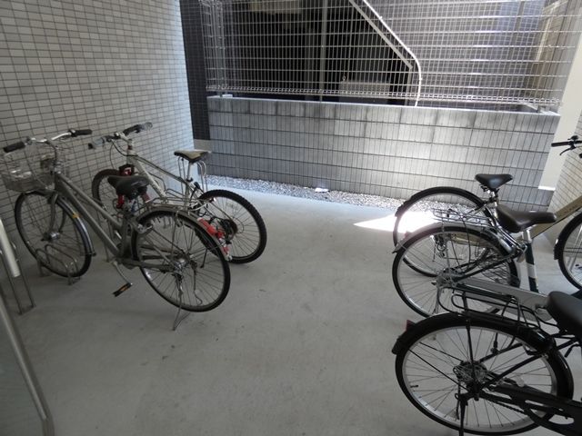 駐車場　敷地内駐輪スペースです