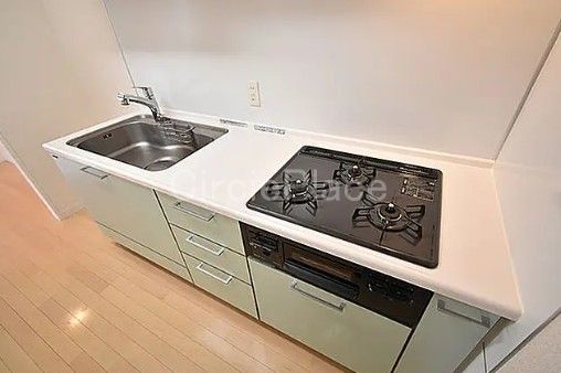 キッチン　３口ガスシステムキッチン