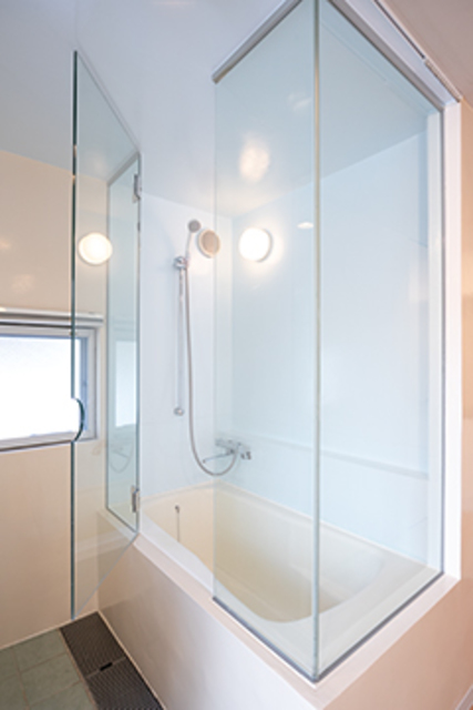 バス・シャワールーム　※写真は同タイプ住戸です。