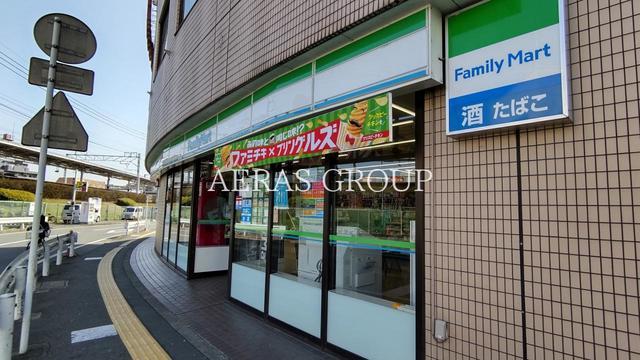 コンビニ　ファミリーマート 柳瀬川駅前店（コンビニ）まで381m