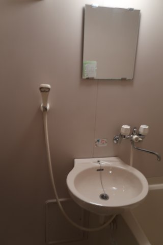 洗面設備　脱衣スペースもあります