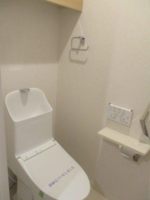 トイレ　トイレ