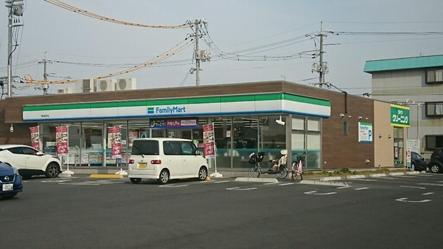 コンビニ　ファミリーマート岡山田中店（コンビニ）まで326m