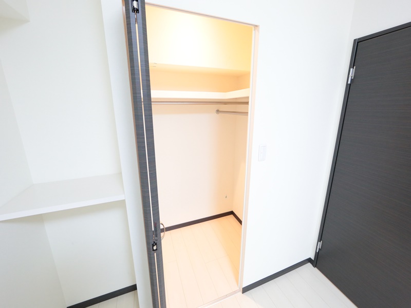 収納　ウォークインクローゼット付き