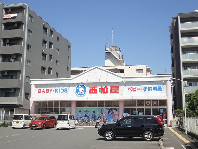 ショッピングセンター　西松屋　葛野大路高辻店（ショッピングセンター）まで235m