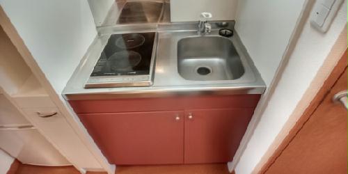 キッチン　設備・仕様は号室により異なる為、現況を優先致します。