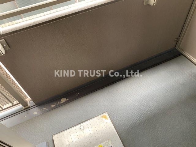 バルコニー　陽当たり良好なバルコニーです