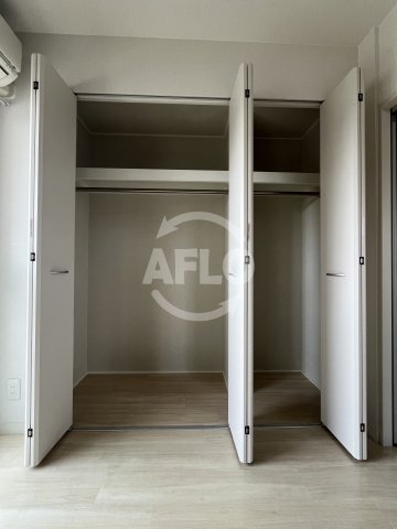 収納　LaCASA江坂　クローゼット