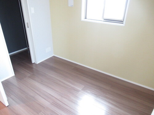 その他部屋・スペース　洋室　約3.2畳　※前回募集時2024年10月の写真