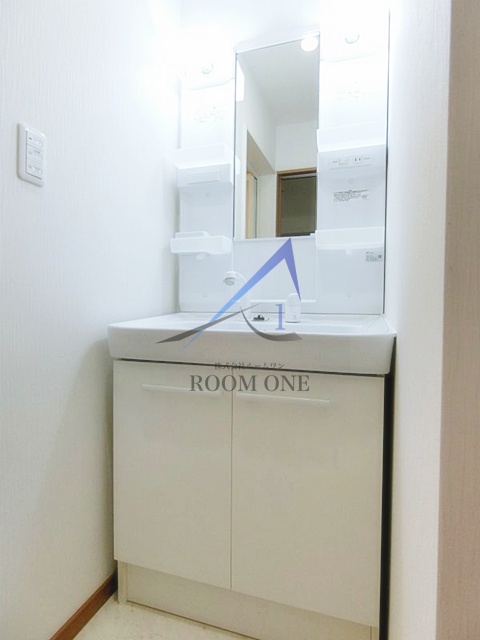 洗面設備　独立洗面台です。
