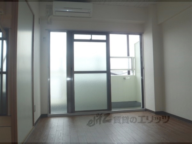 居室・リビング　洋室