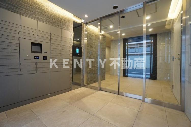 エントランス　建物の内部です