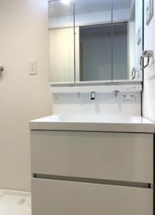 洗面設備　AZALEA GARDEN