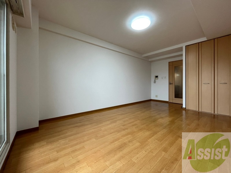 居室・リビング　明るいお部屋は気持ちよく過ごせそうですね。