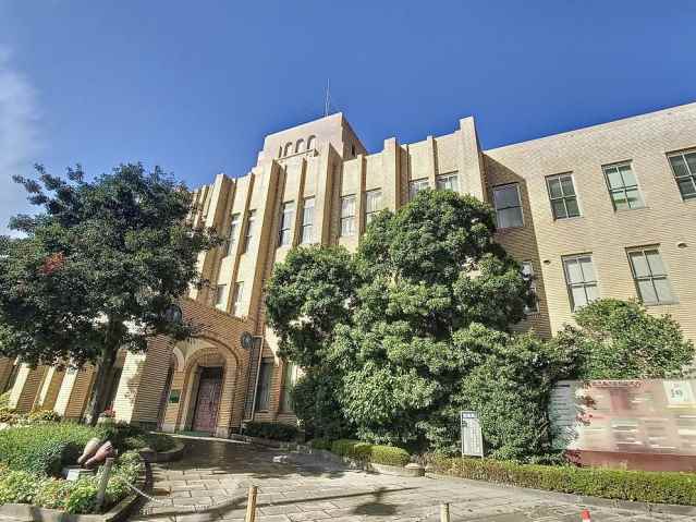 役所　鹿児島市役所（役所）まで450m