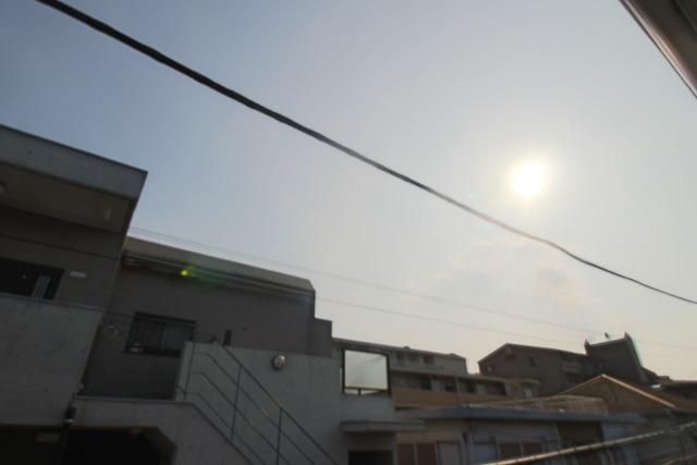 眺望　南西向きで夕方からもしっかり明るいです。