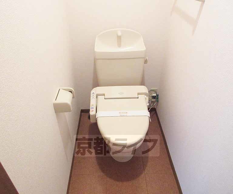 トイレ　ウォシュレットついてます