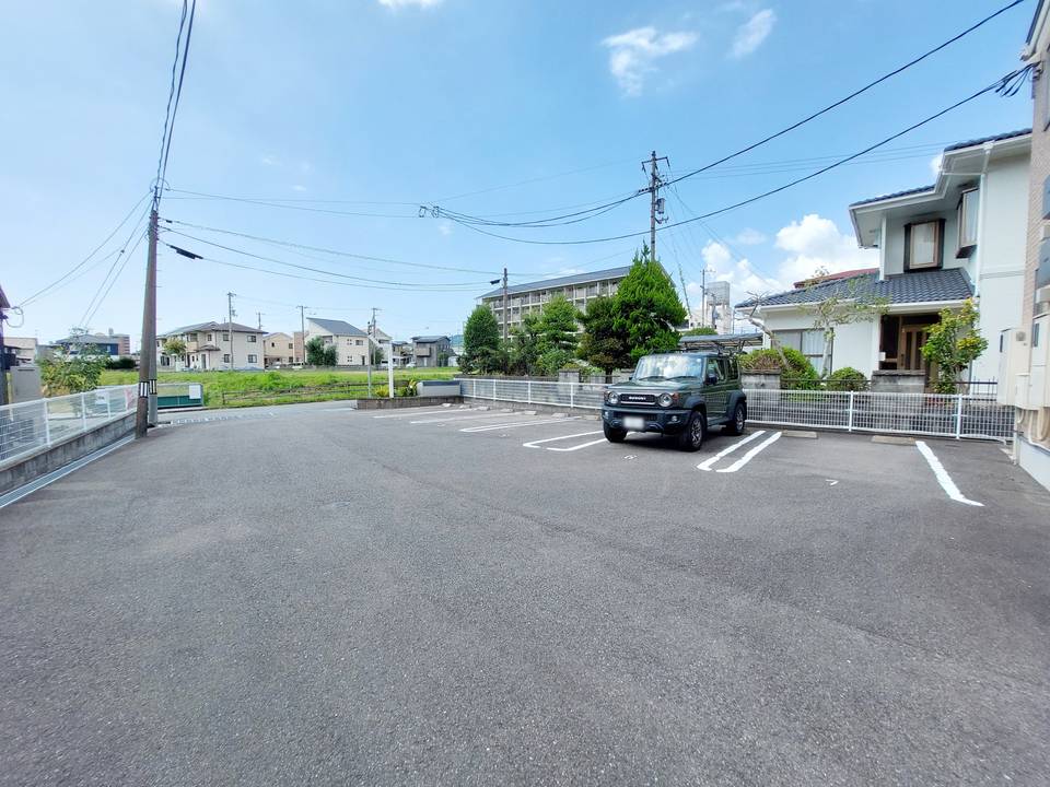 駐車場　駐車場