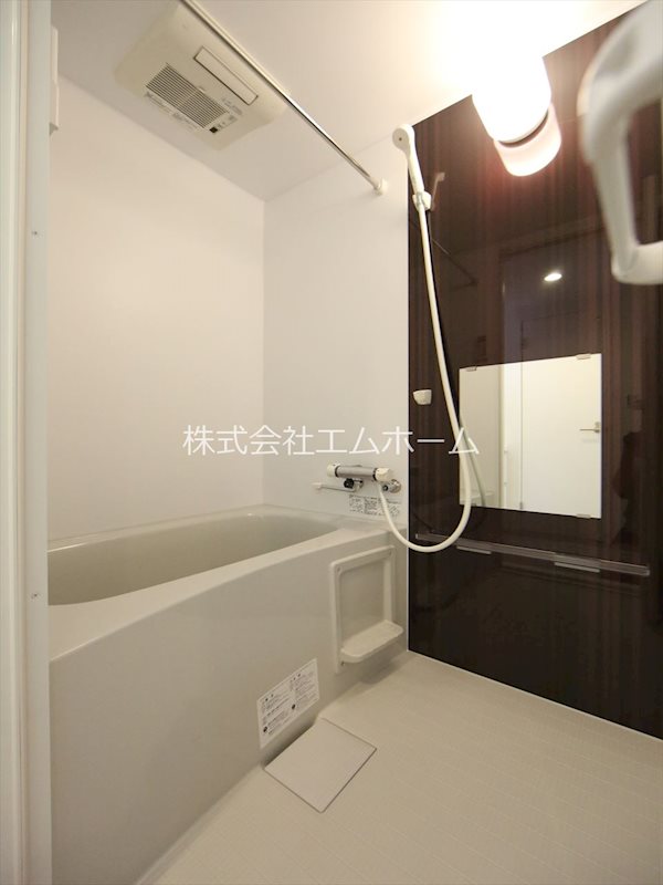 バス・シャワールーム　バスルーム　浴室暖房乾燥機付き