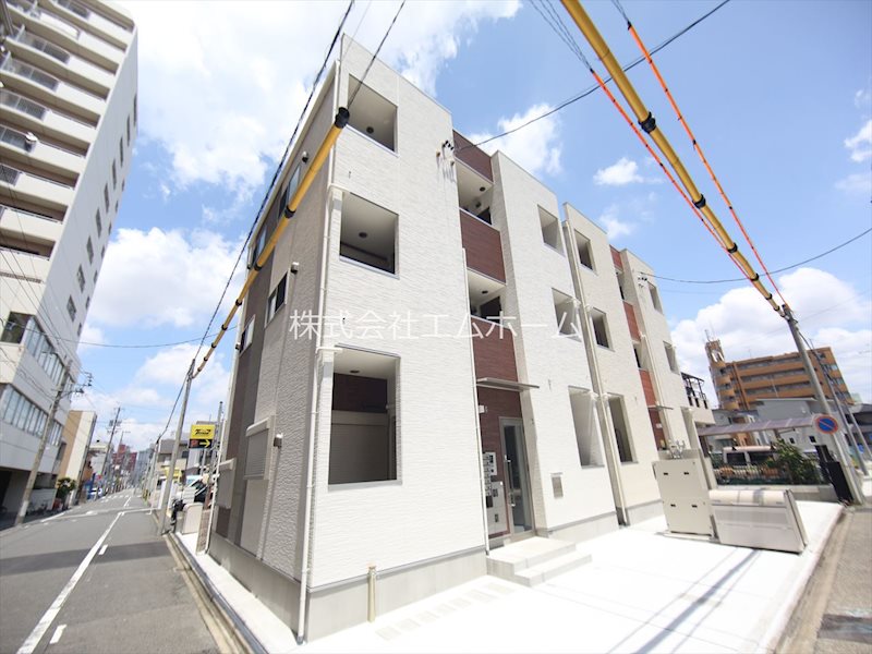 建物外観　外観　オートロック付　宅配ＢＯＸ有り