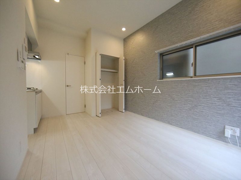 居室・リビング　洋室8帖　クローゼット付（収納充実してます）