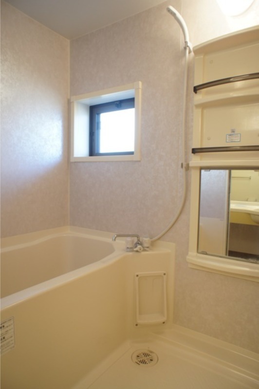 バス・シャワールーム　図面と現状に相違がある場合には現状を優先