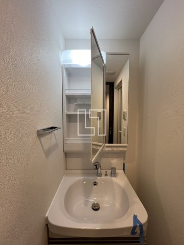 洗面設備　ザ・ウエストマークシティプレミアム　独立洗面台