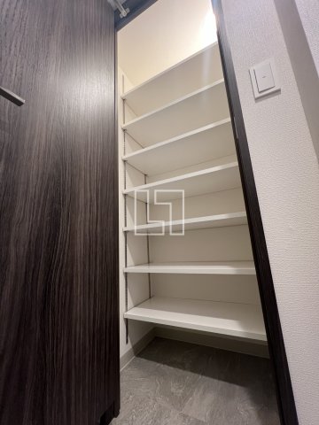 収納　ザ・ウエストマークシティプレミアム　シューズインクローゼット