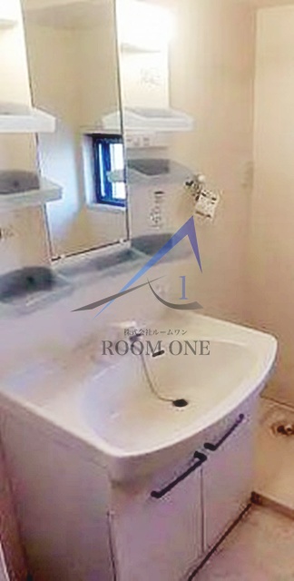 洗面設備　洗面台です。
