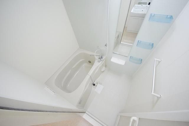 バス・シャワールーム　追い炊きできます♪