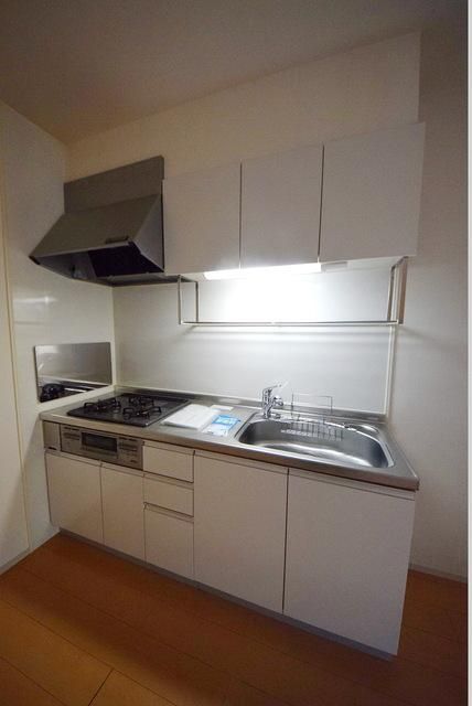 キッチン　３口コンロ設置済み♪