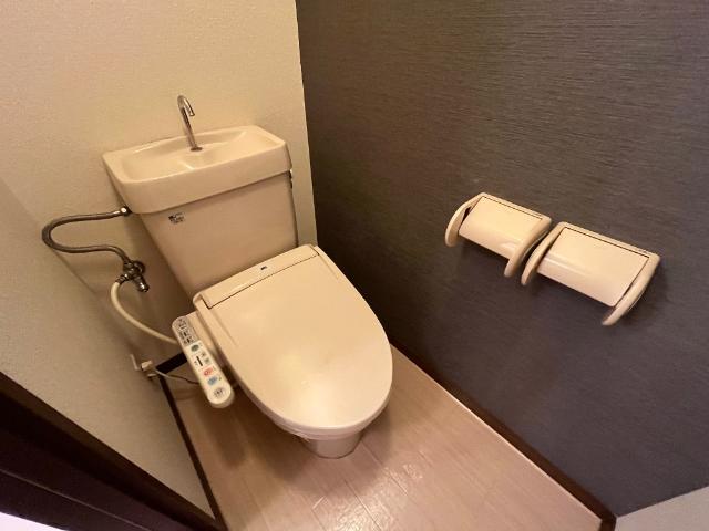 トイレ　シャワー付トイレ