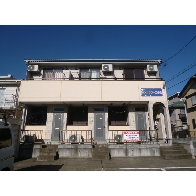 エントランス　外壁塗装前