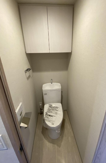 トイレ　別部屋の写真を使用しております。