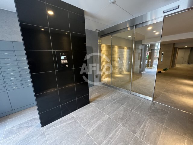 エントランス　アーバネックス南新町　エントランス