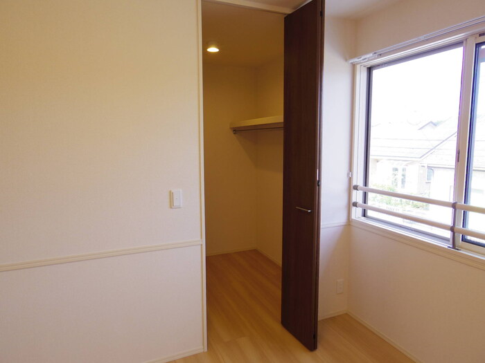 収納　ウォークインクローゼット