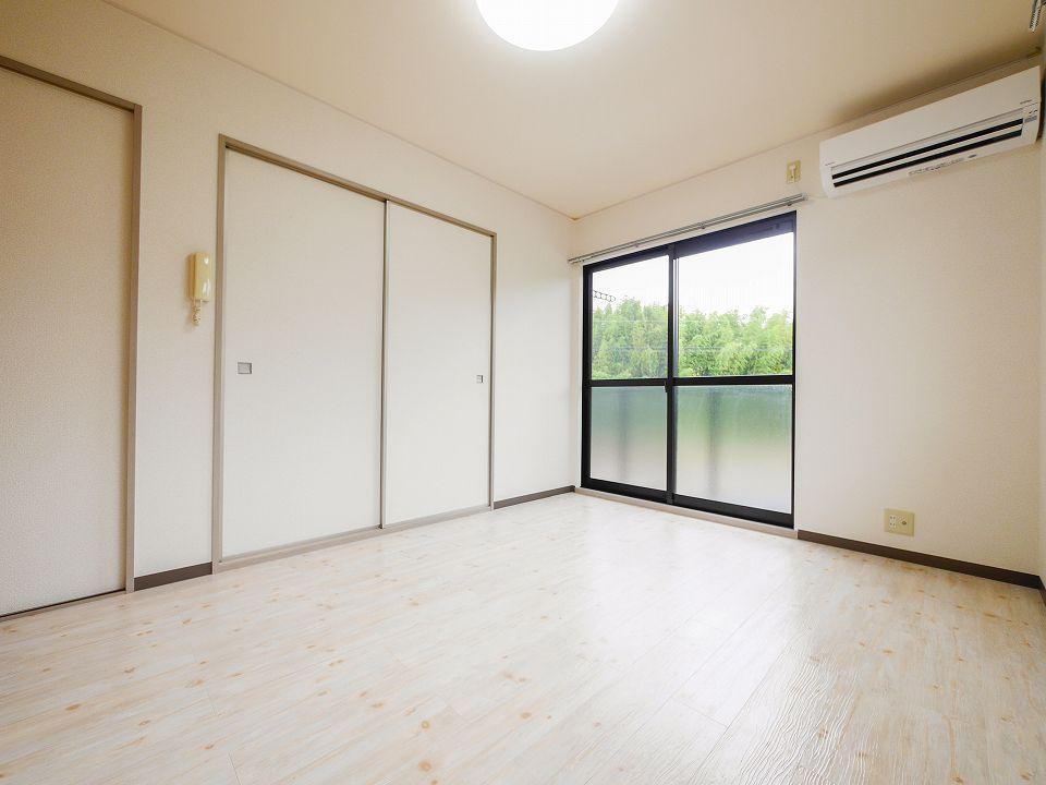 その他部屋・スペース　静かな環境で居心地の良い室内はエアコン付きで快適♪